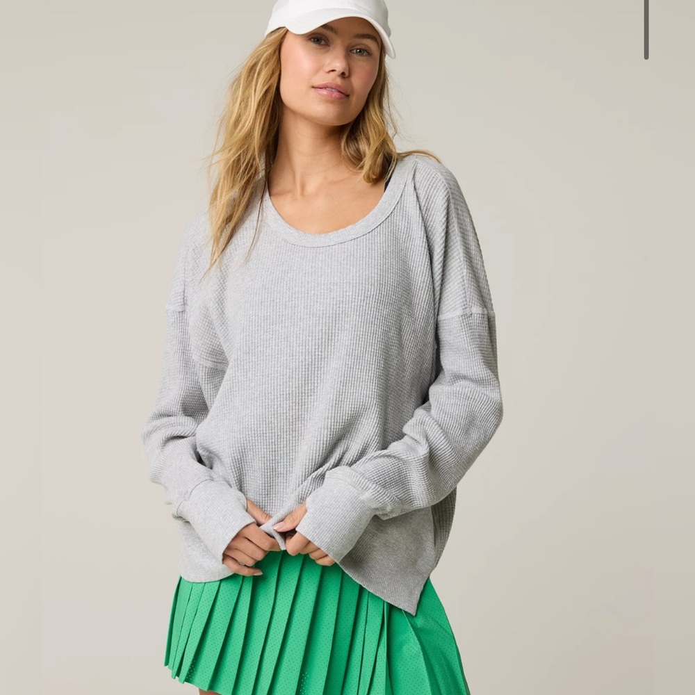 Few month old aerie sweater no stains,holes,tears etc. size tag on collar.